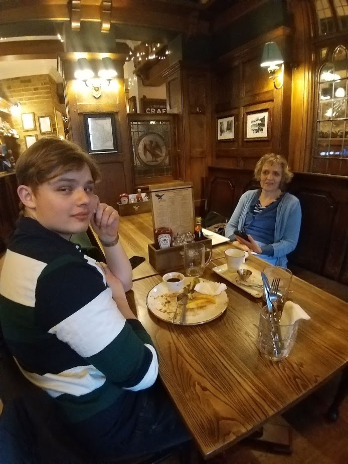 Gustav og Anne på Eagle Bar